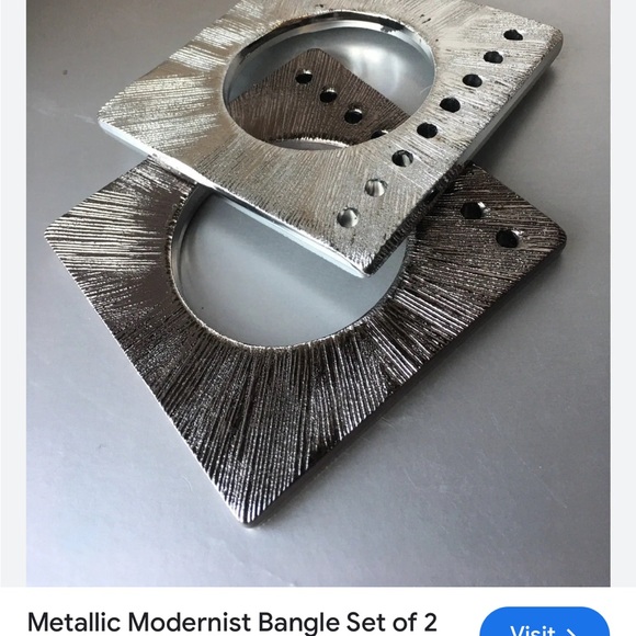 Metallic Modernist Bangle Set Of 3 Silver Bracelets Contemporary Jewelry - Picture 6 of 7